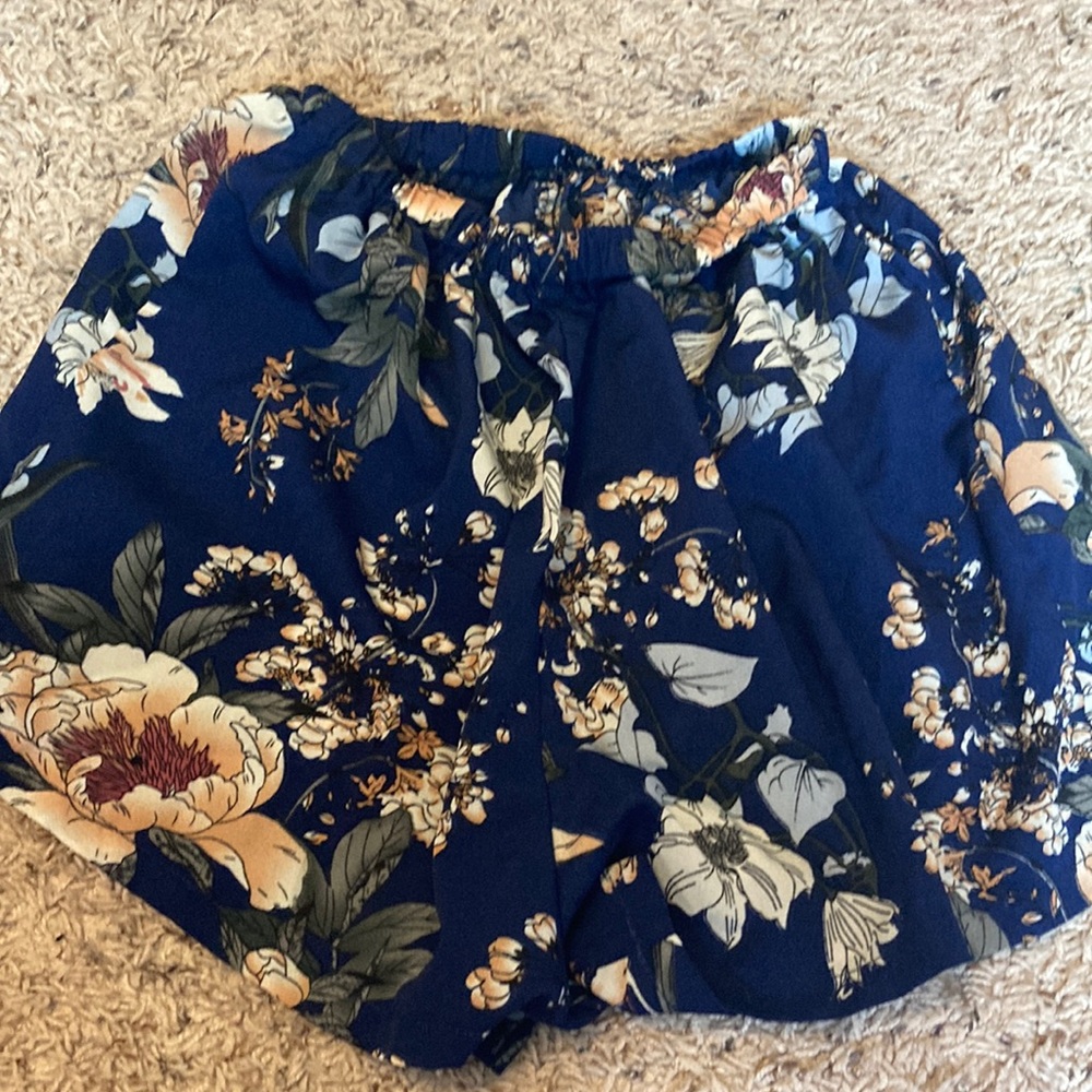 romwe flower shorts